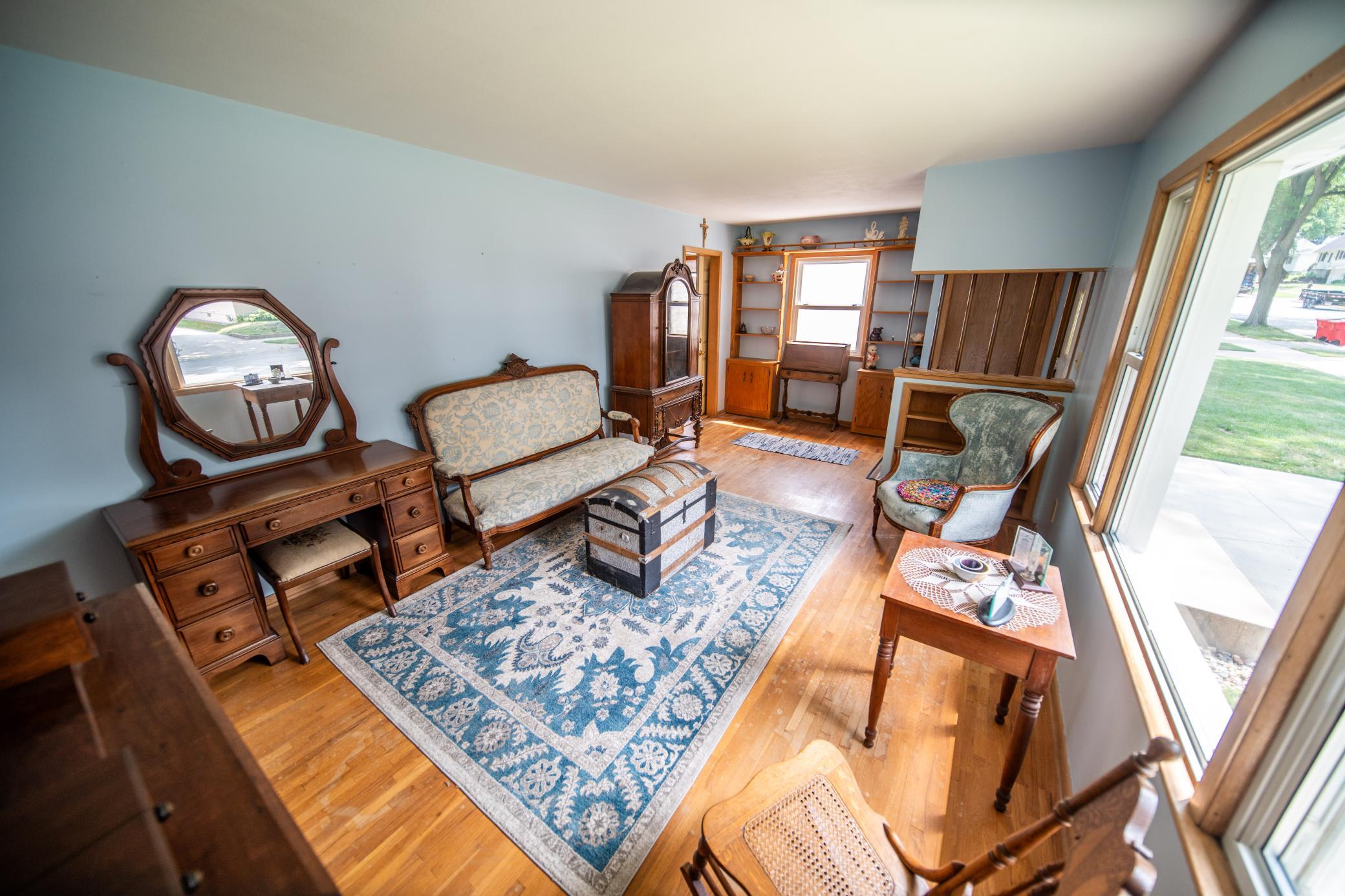 1853 16 1/2 St Nw Property Photo 8