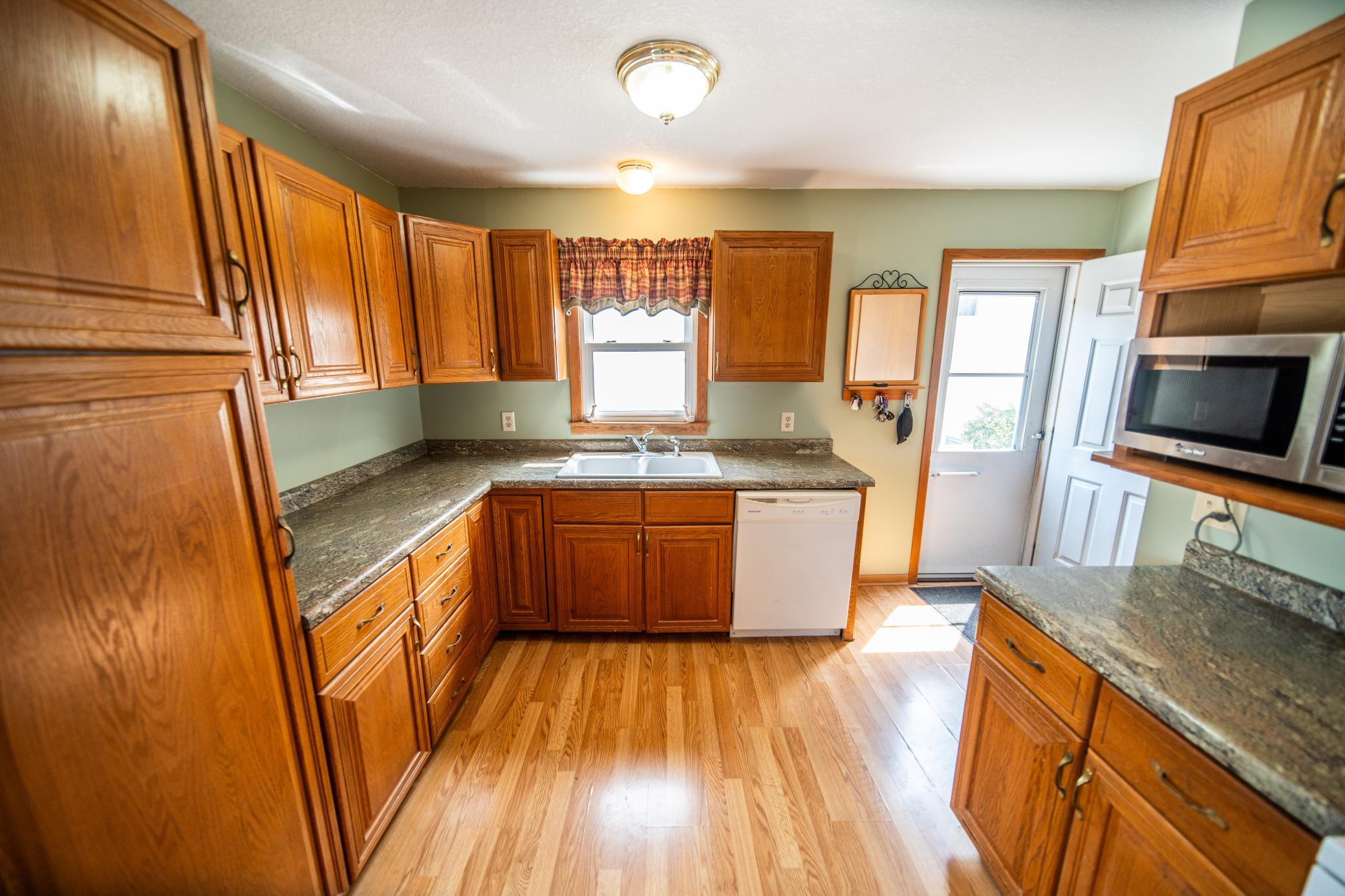1853 16 1/2 St Nw Property Photo 10