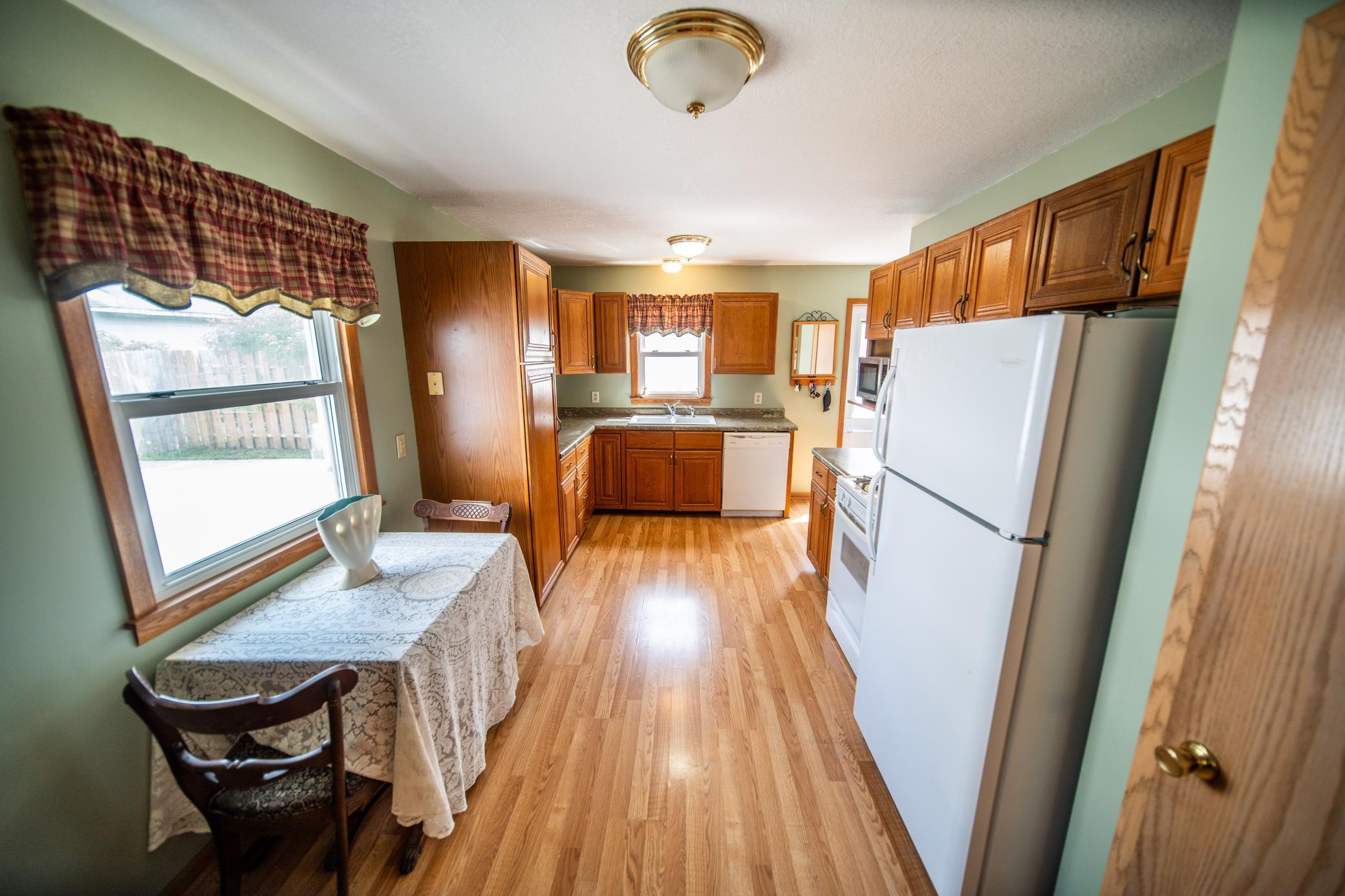 1853 16 1/2 St Nw Property Photo 12