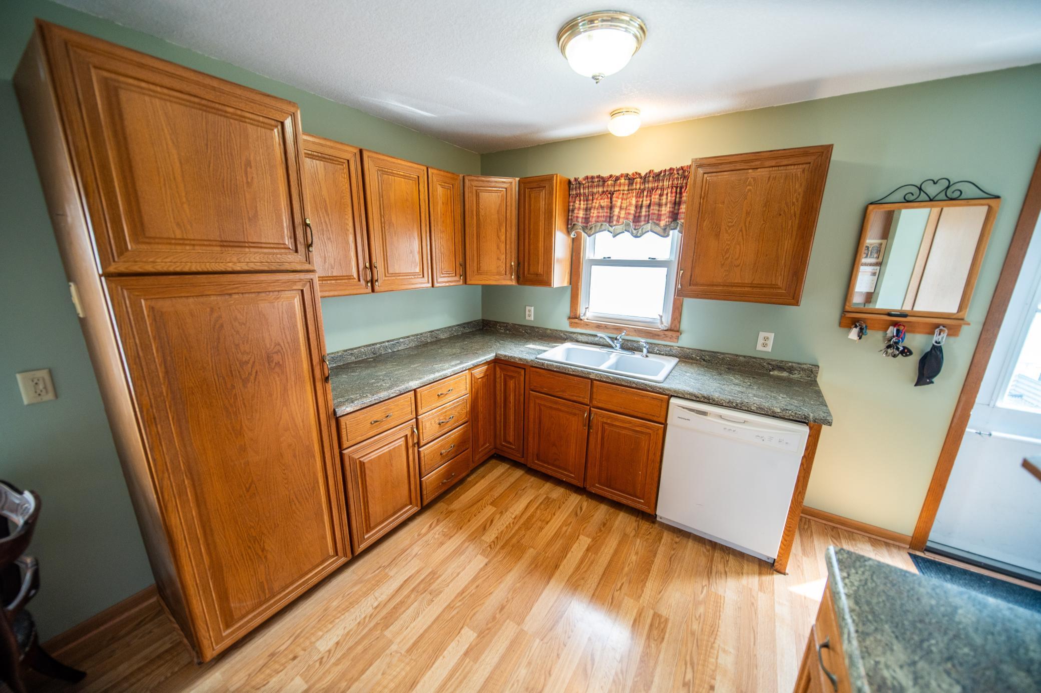 1853 16 1/2 St Nw Property Photo 14