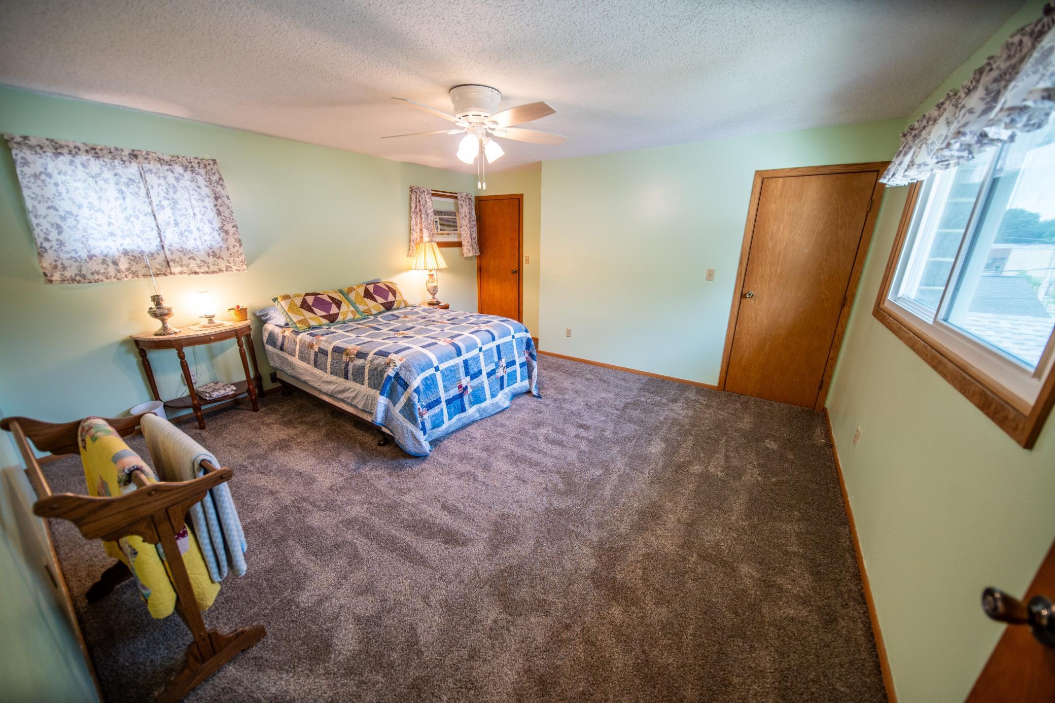 1853 16 1/2 St Nw Property Photo 18