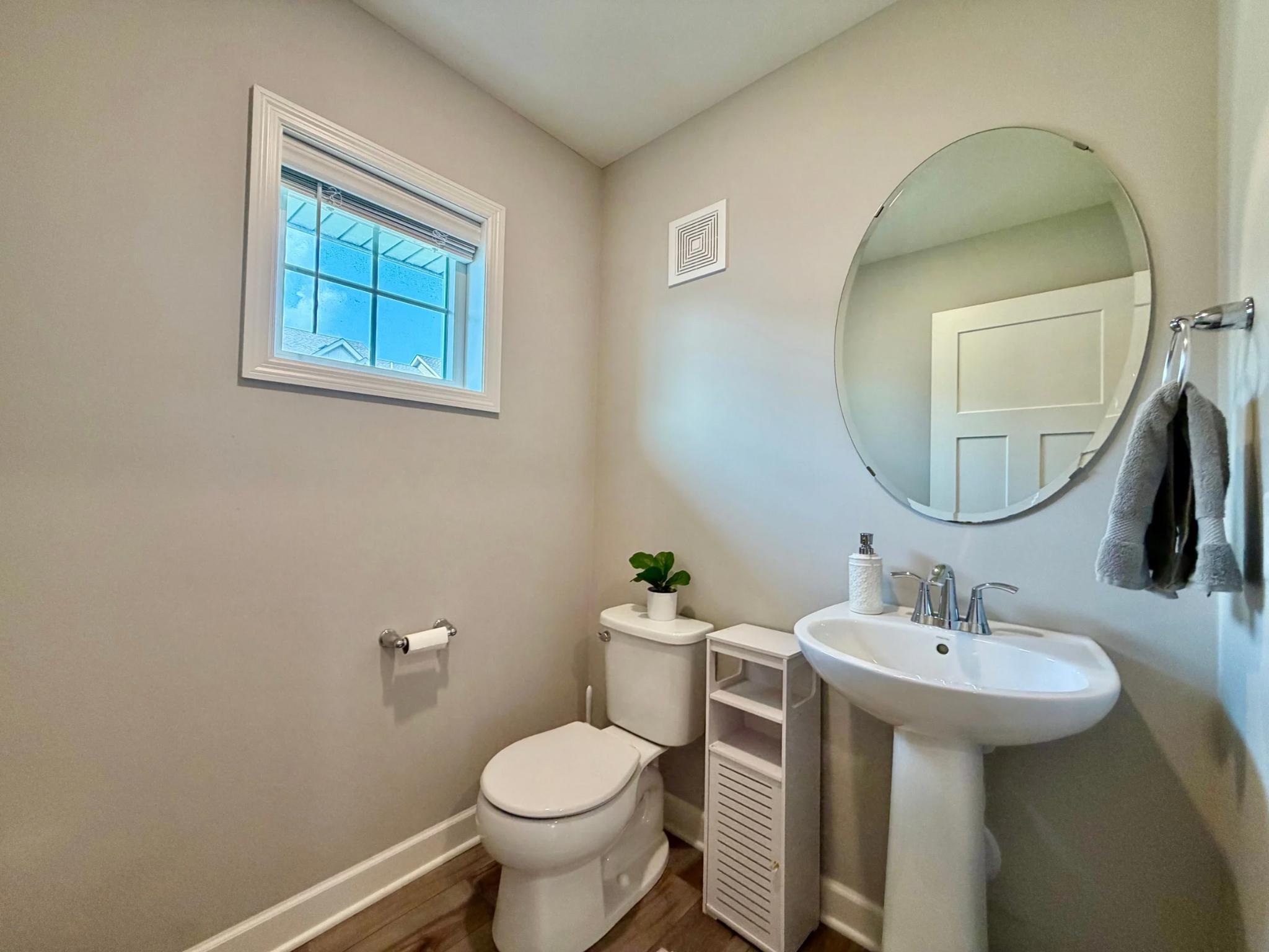 2172 Jasper Court Property Photo 6
