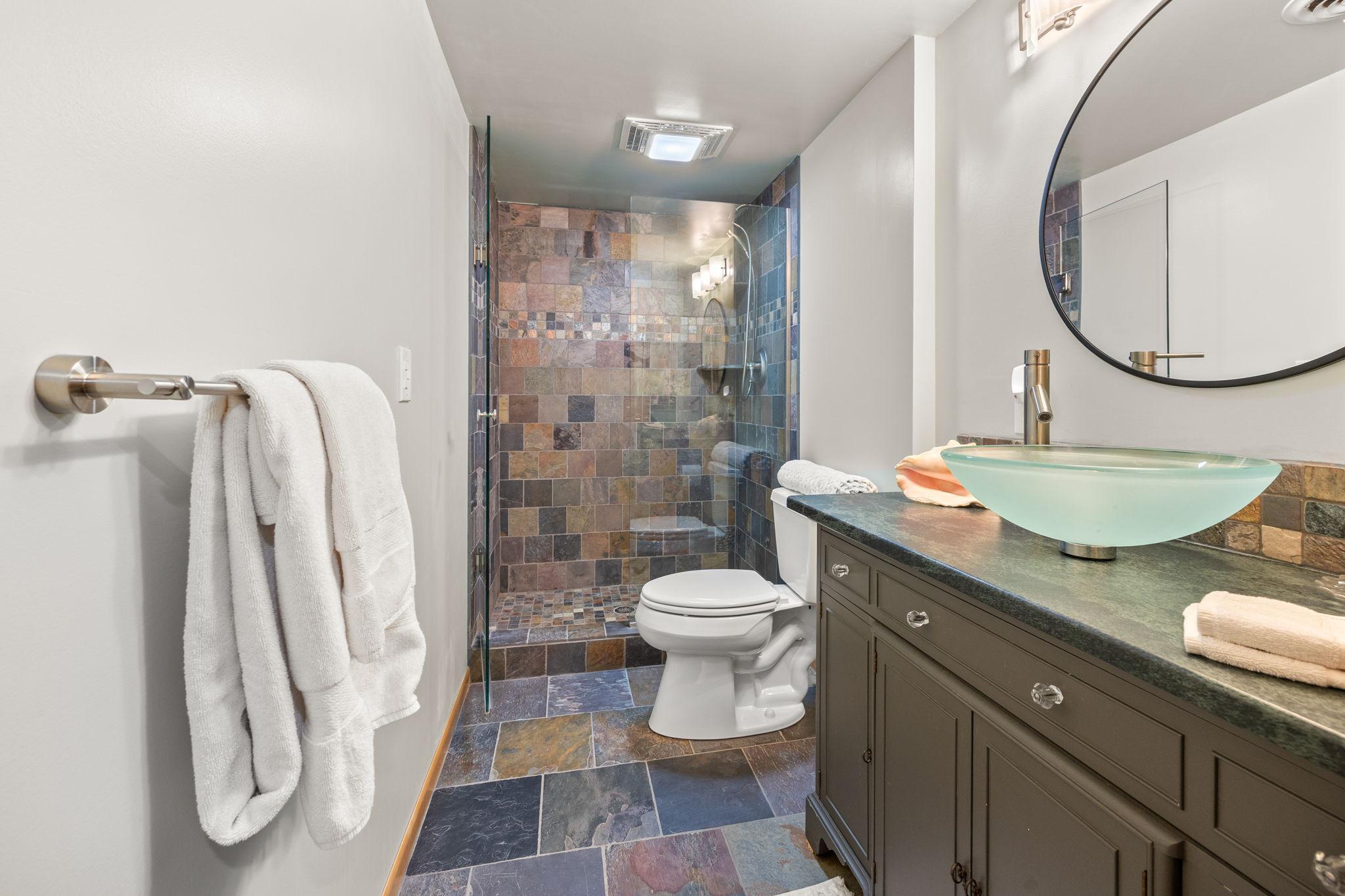 1869 White Oak Drive Property Photo 21