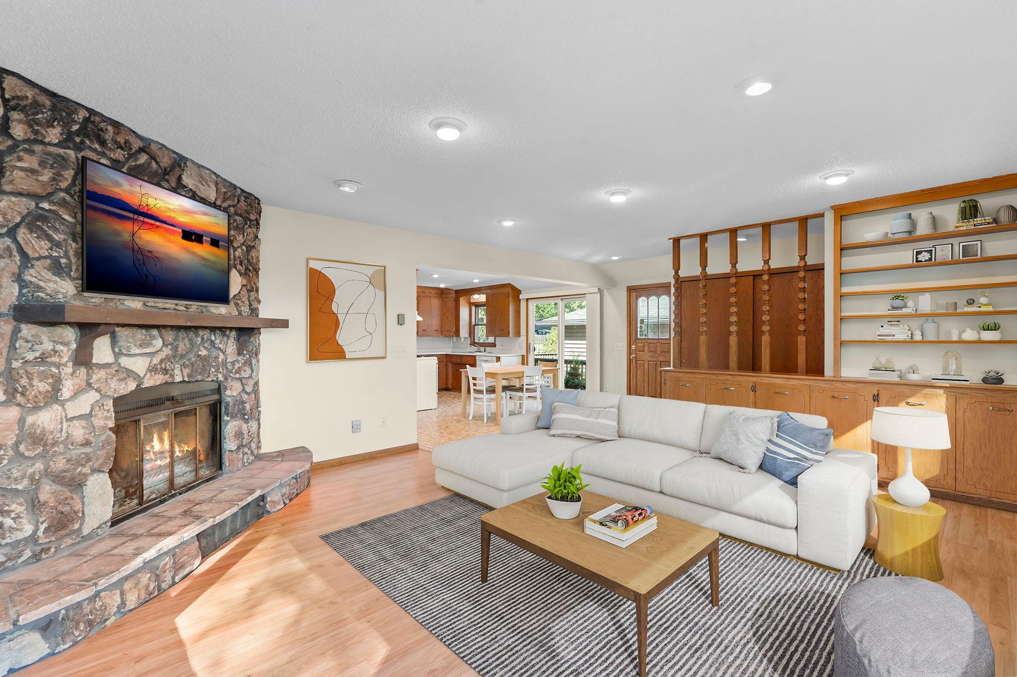 1041 Keefe Street Property Photo 6