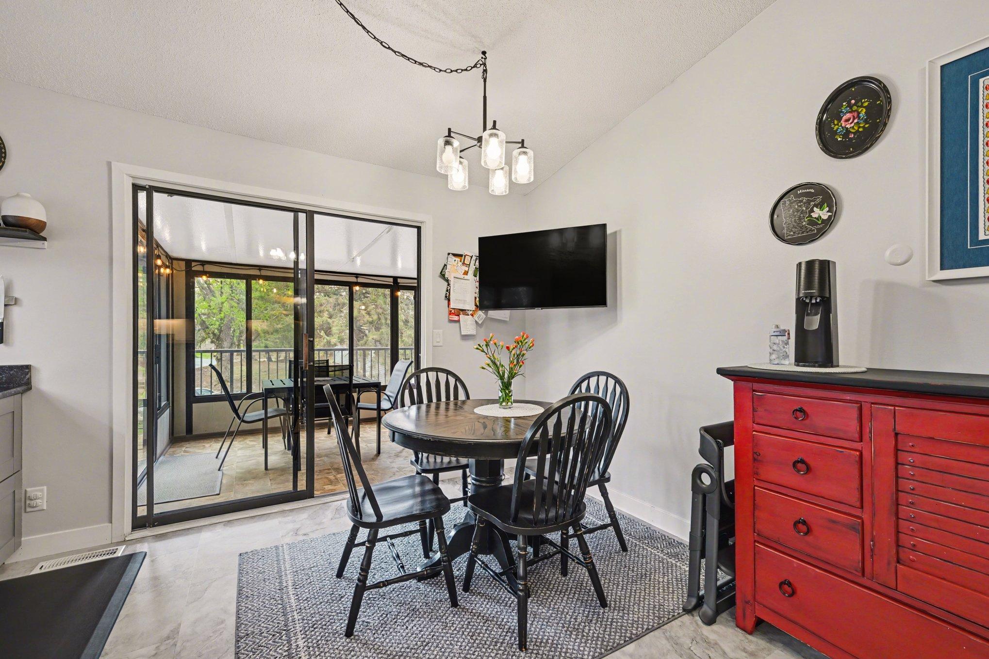 1472 Arden View Drive Property Photo 8