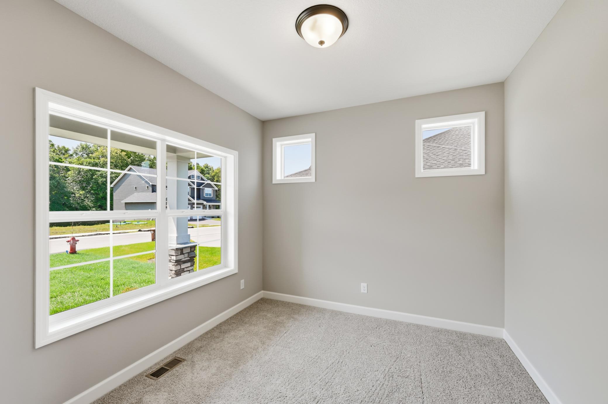 752 Rosebud Lane Property Photo 6
