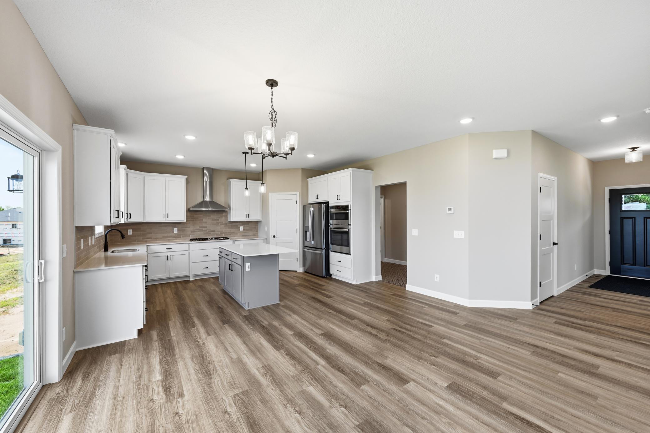 752 Rosebud Lane Property Photo 14