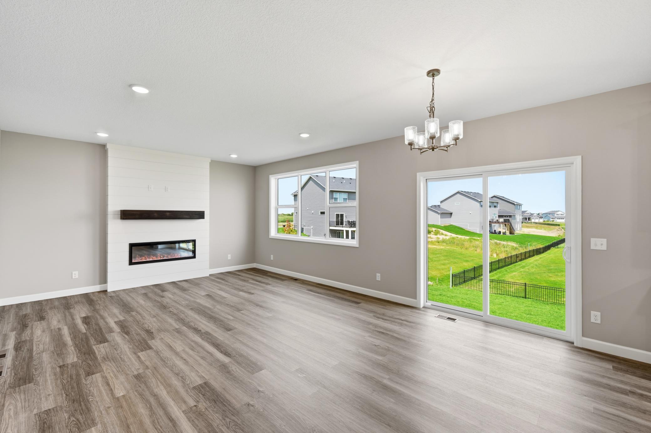 752 Rosebud Lane Property Photo 16