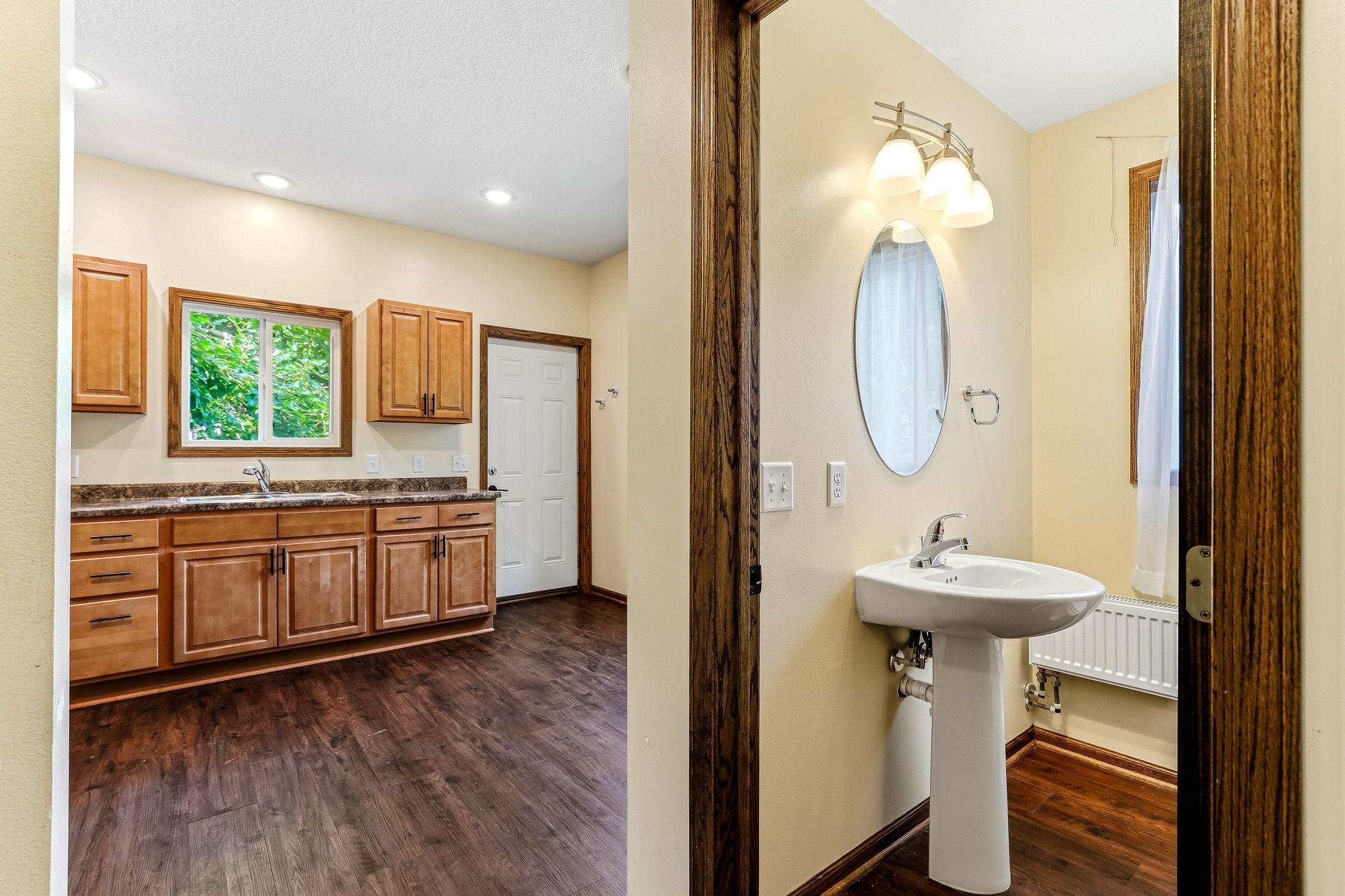 513 Winslow Avenue Property Photo 9