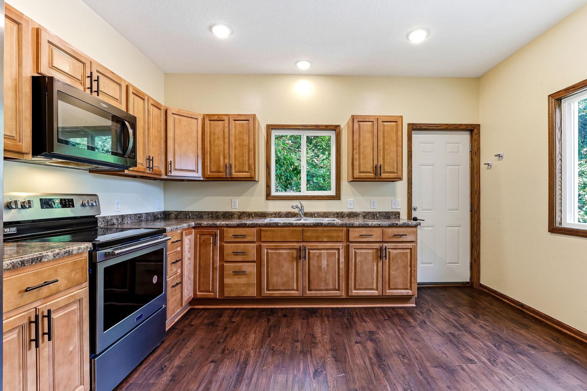 513 Winslow Avenue Property Photo 11