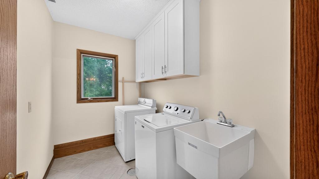 1716 8th Avenue Se Property Photo 9