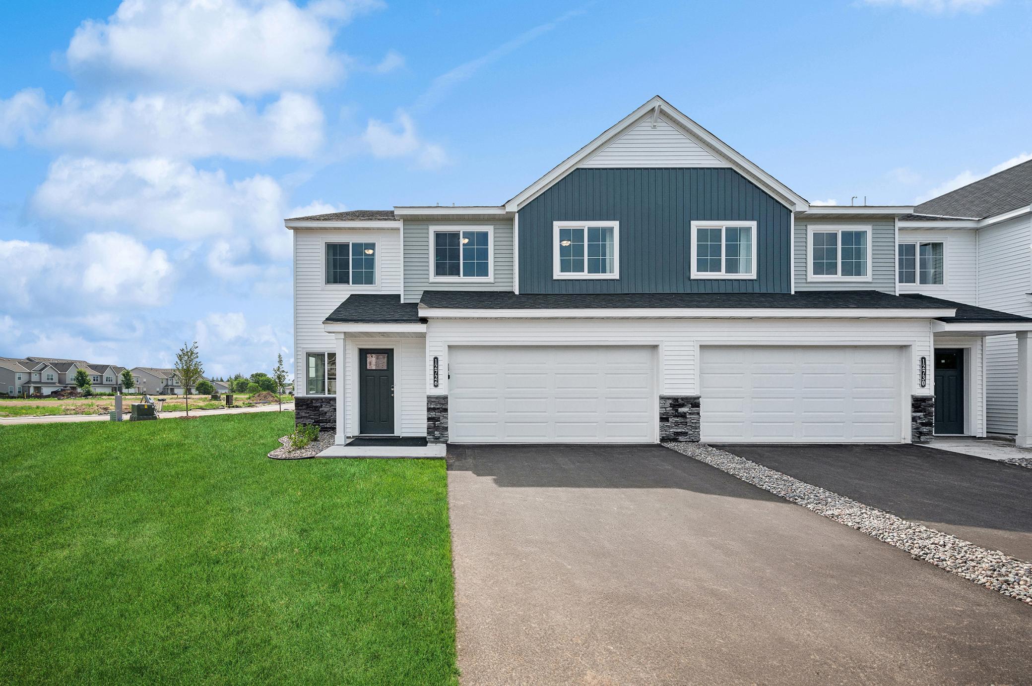 2016 Apple Lane Property Photo 2