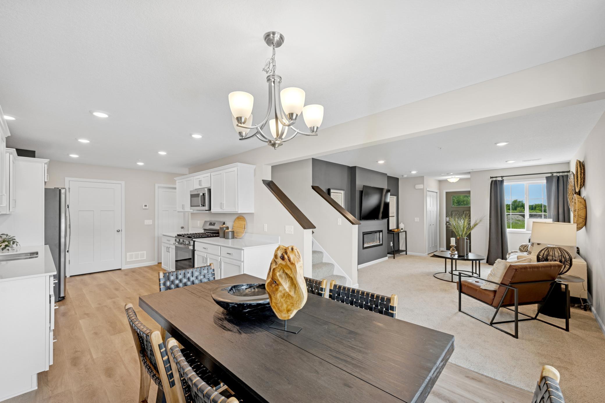 2016 Apple Lane Property Photo 4