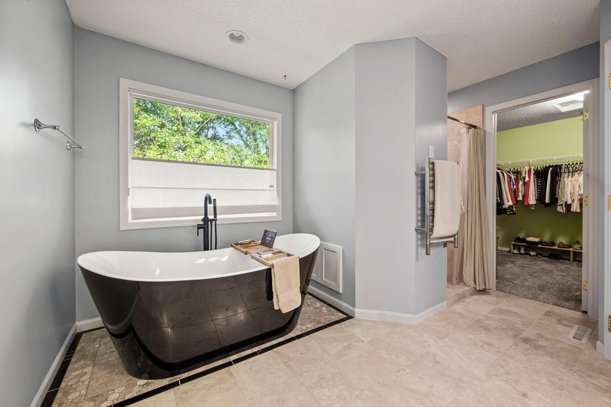 380 Sioux Lookout Property Photo 43