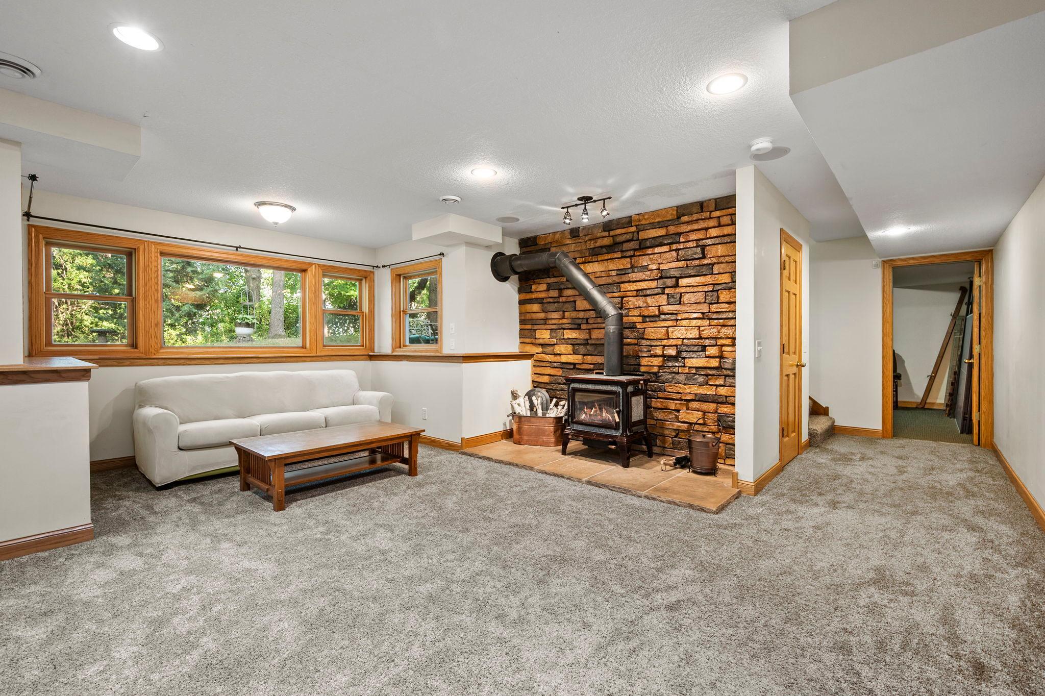 380 Sioux Lookout Property Photo 48