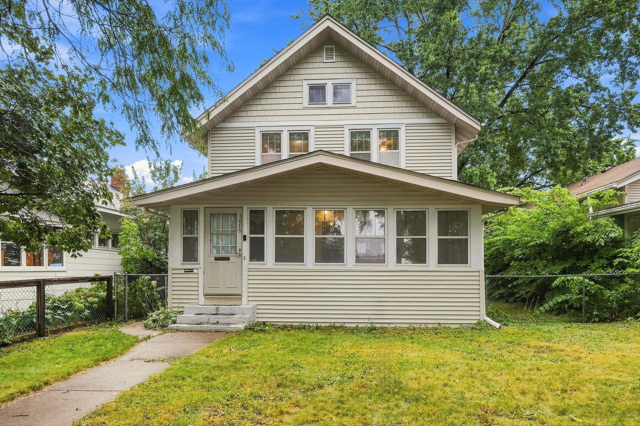 1019 Sherburne Avenue Property Photo 1