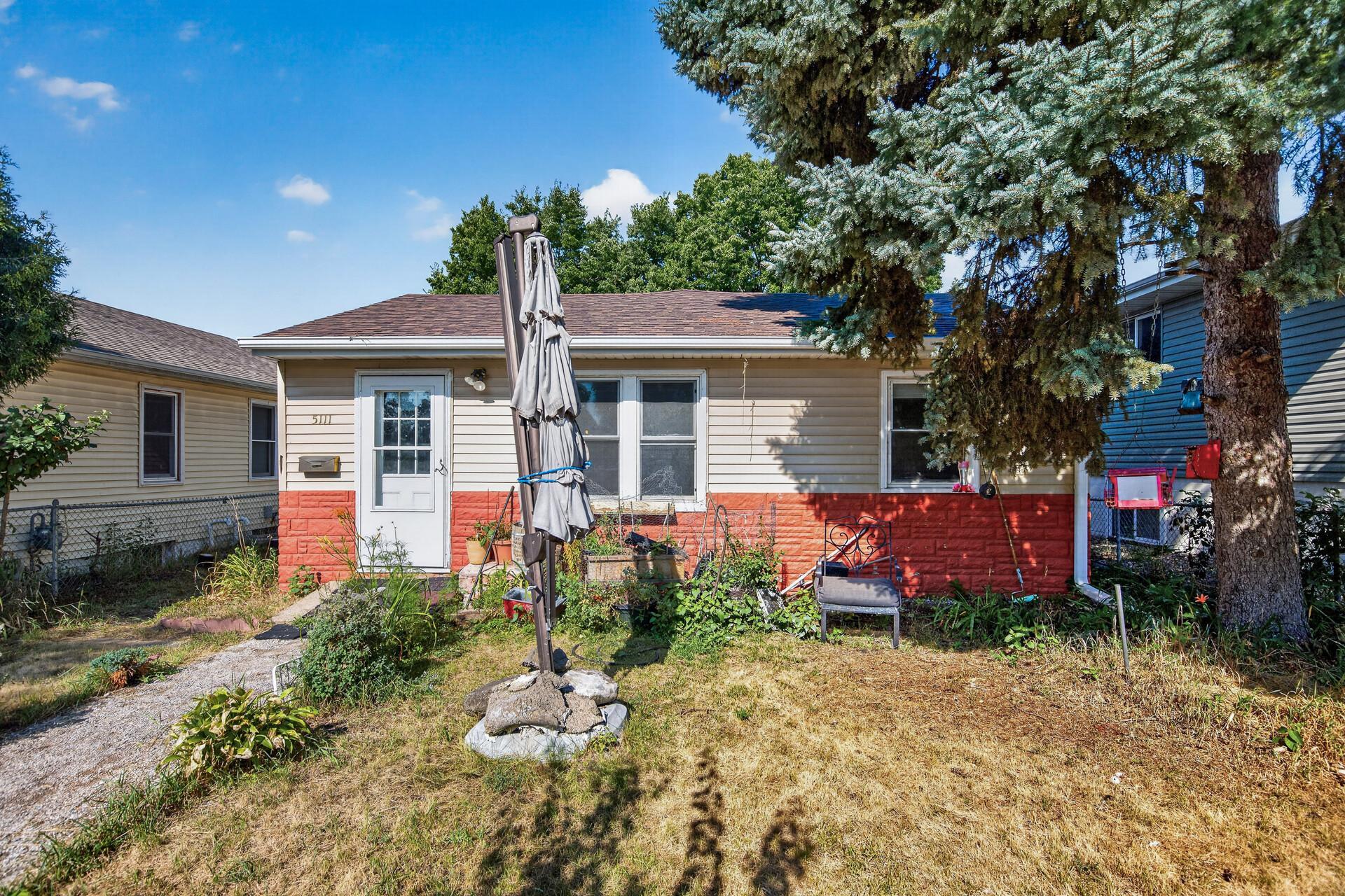 5111 James Avenue N Property Photo 3