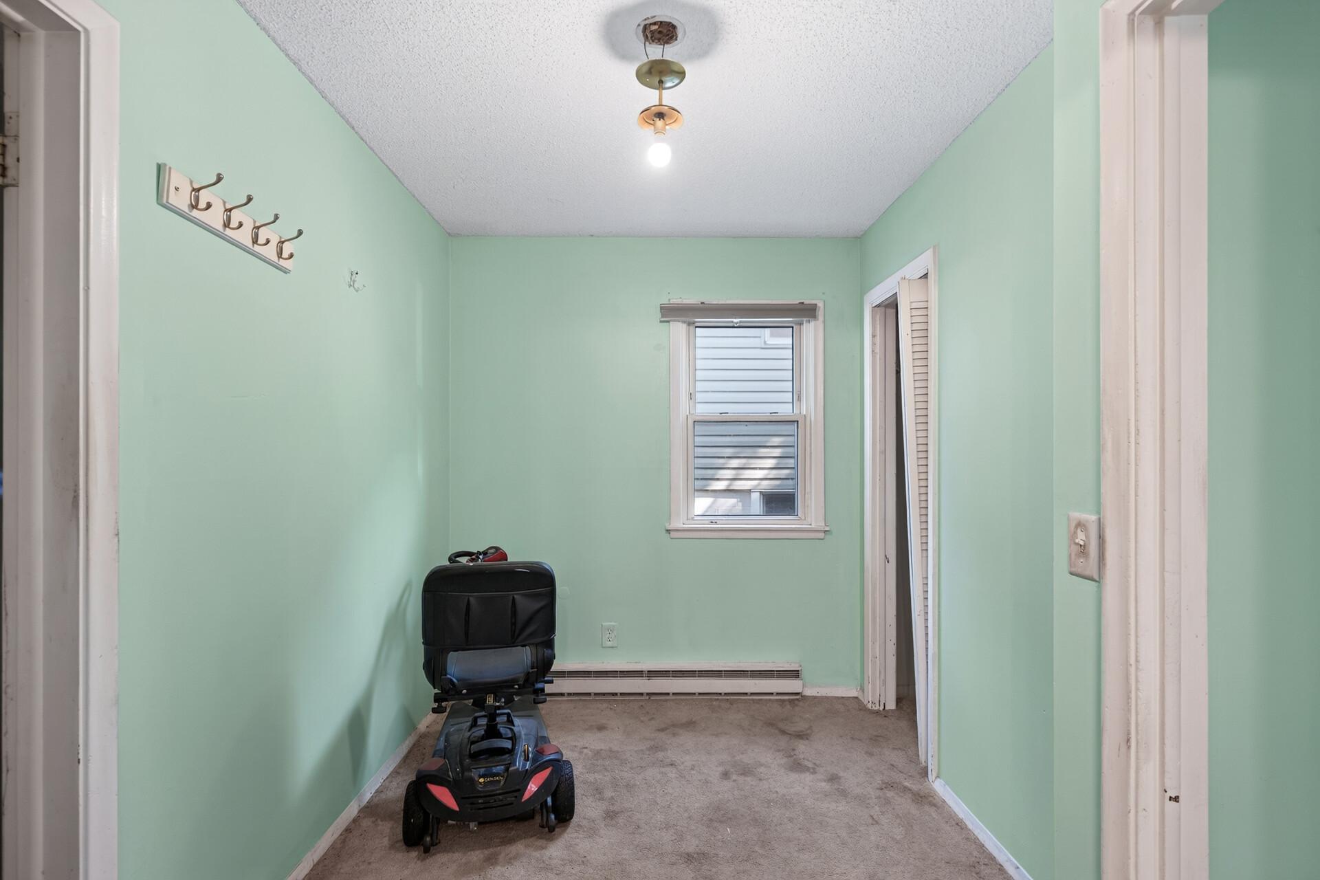 5111 James Avenue N Property Photo 10
