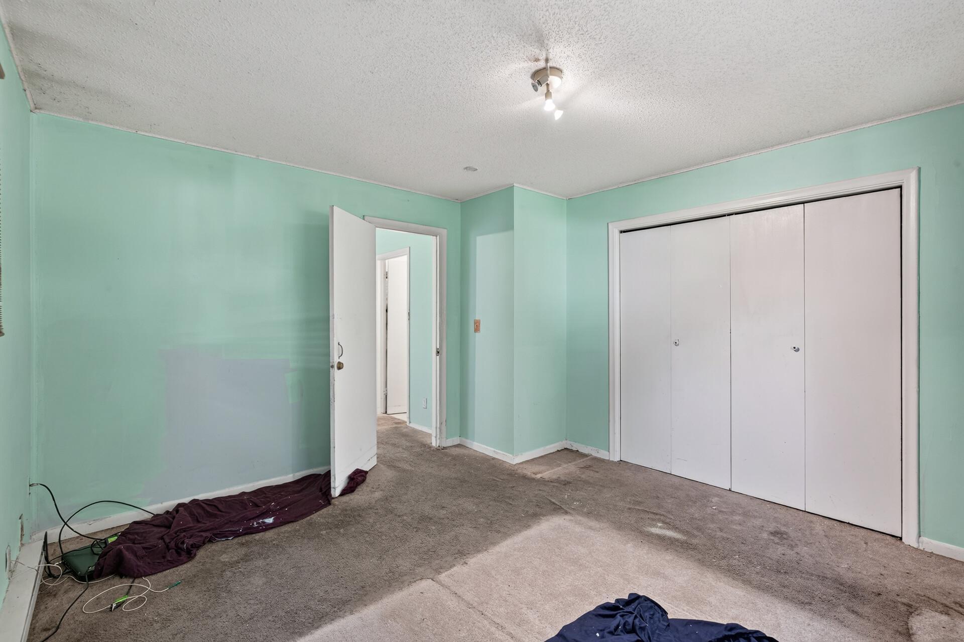 5111 James Avenue N Property Photo 13