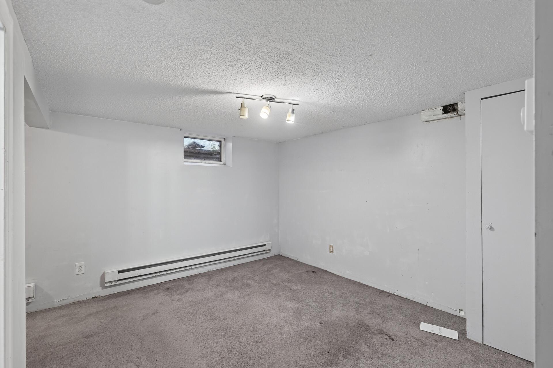 5111 James Avenue N Property Photo 16
