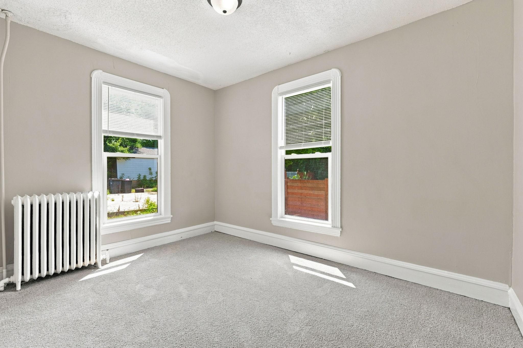 2410 James Avenue N Property Photo 10