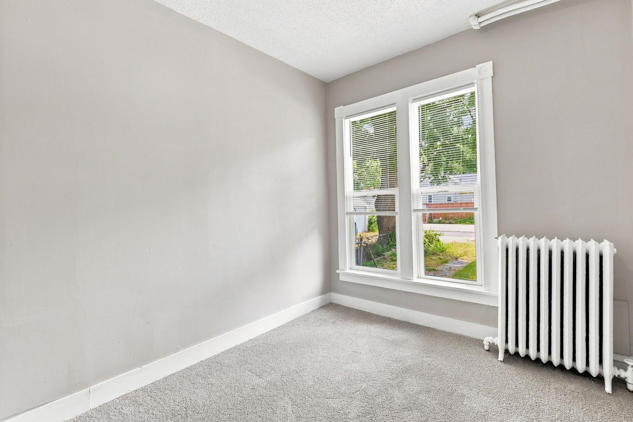 2410 James Avenue N Property Photo 11