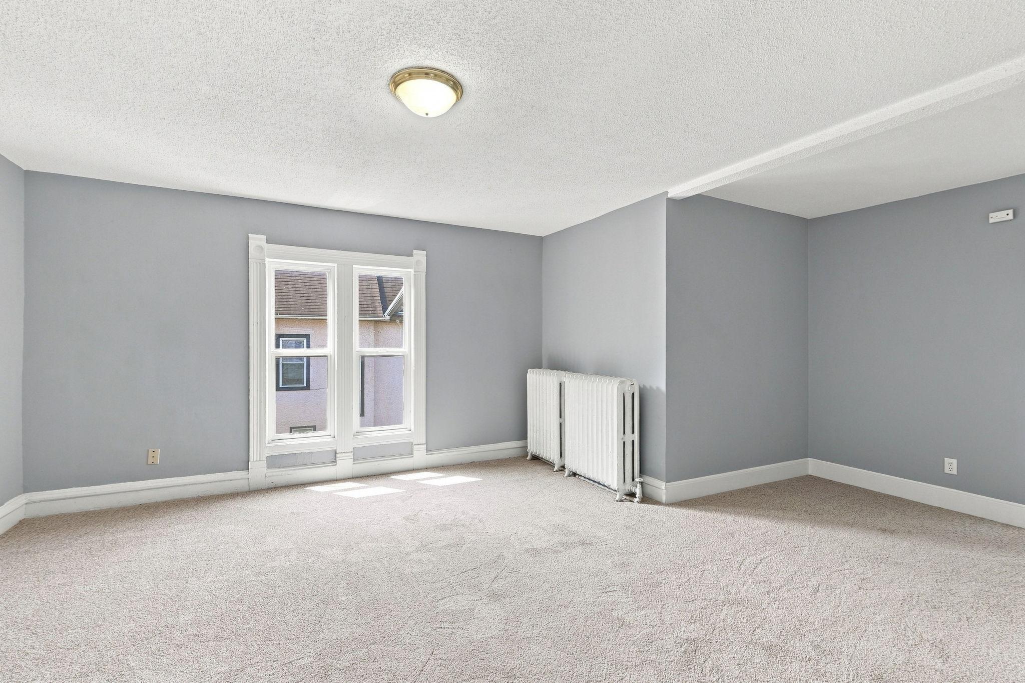 2410 James Avenue N Property Photo 26