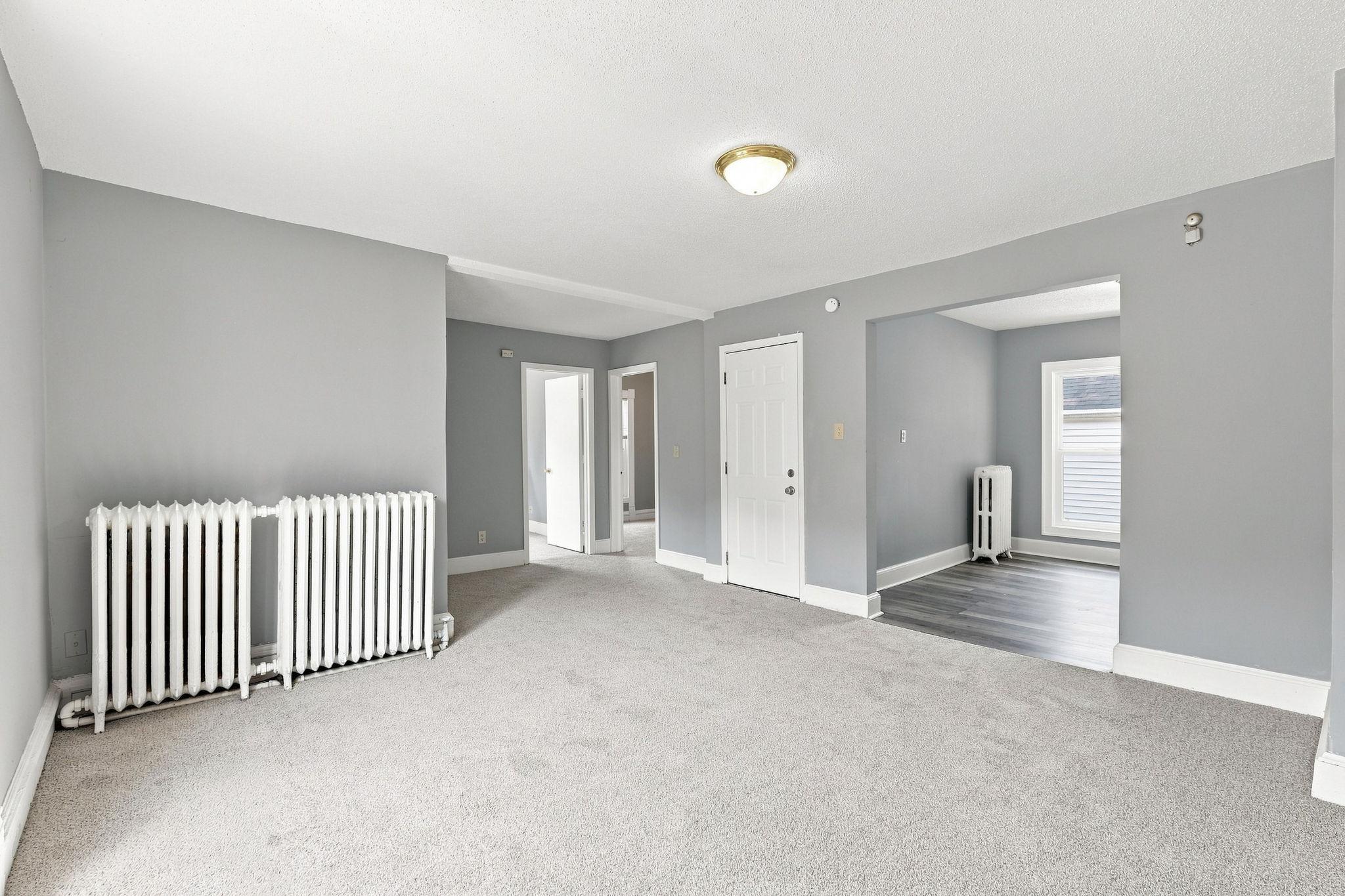 2410 James Avenue N Property Photo 28