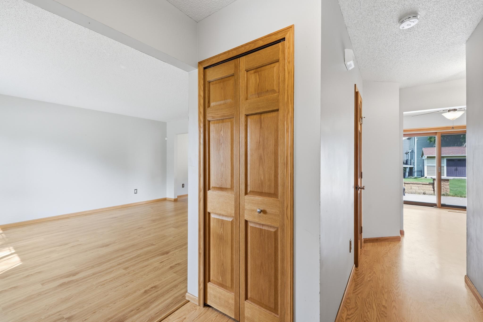 17428 Horseshoe Way Property Photo 2