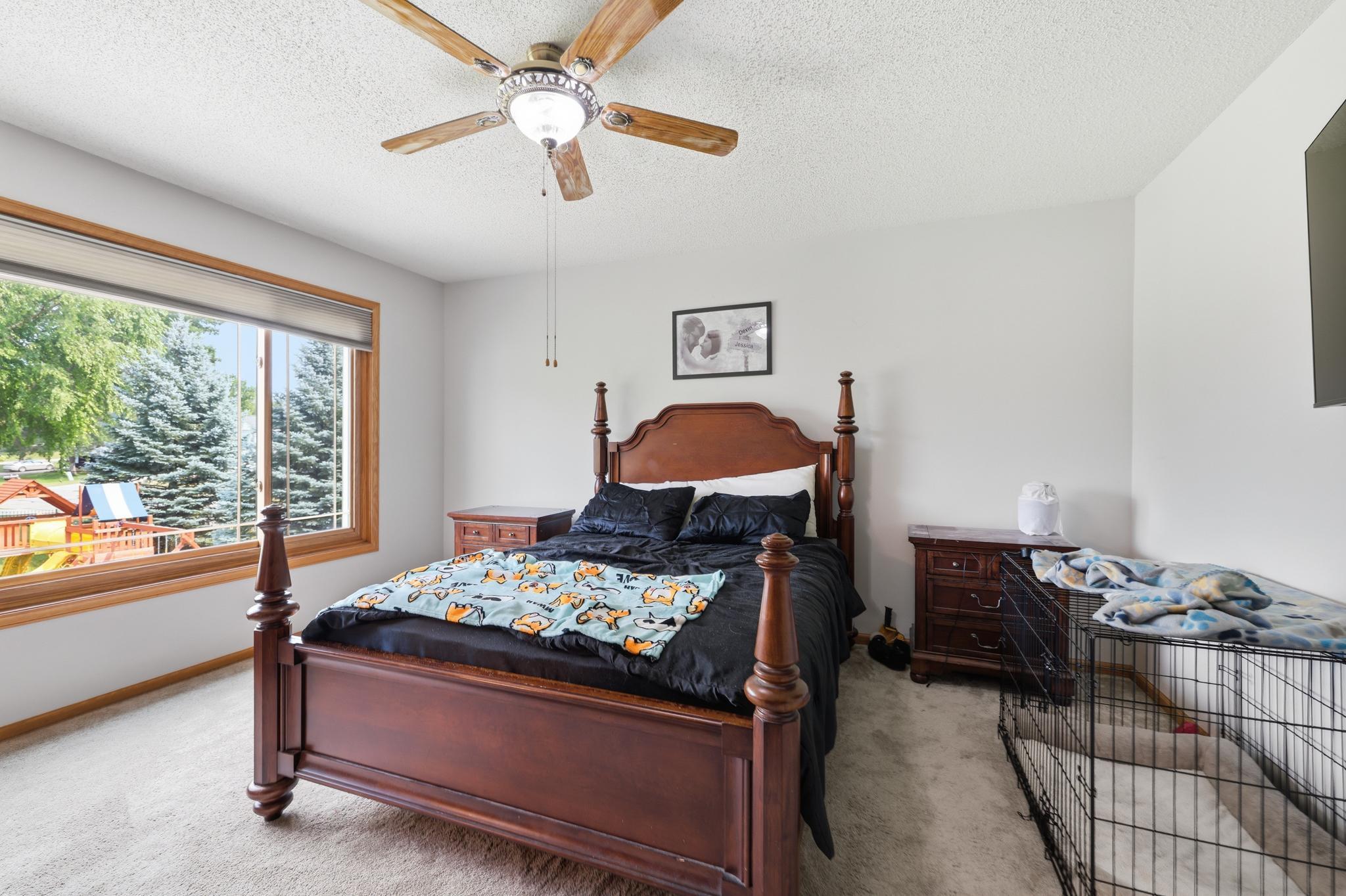 17428 Horseshoe Way Property Photo 9