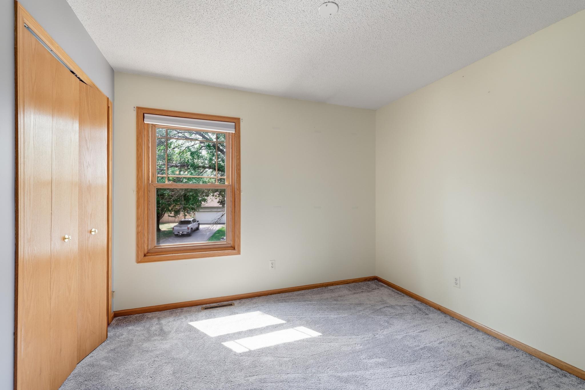 17428 Horseshoe Way Property Photo 13