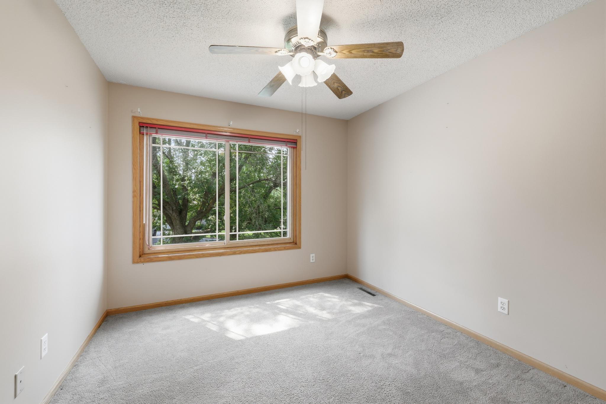 17428 Horseshoe Way Property Photo 14