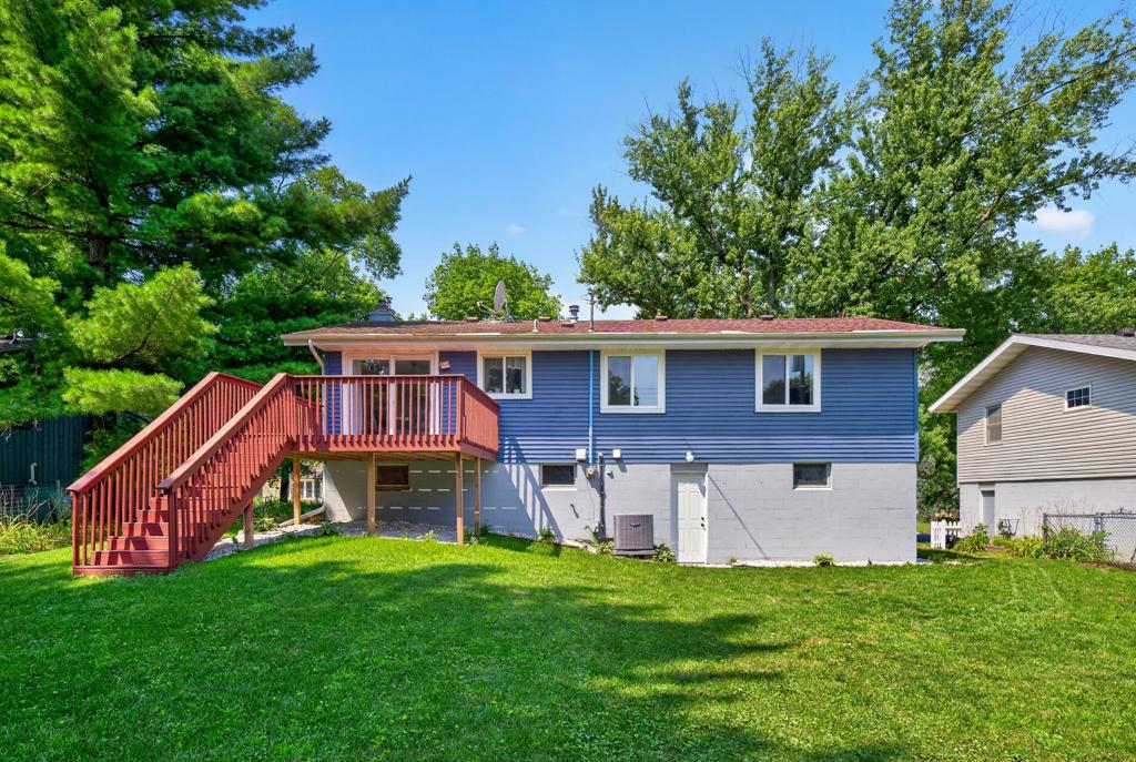 2666 E River Road Ne Property Photo 3