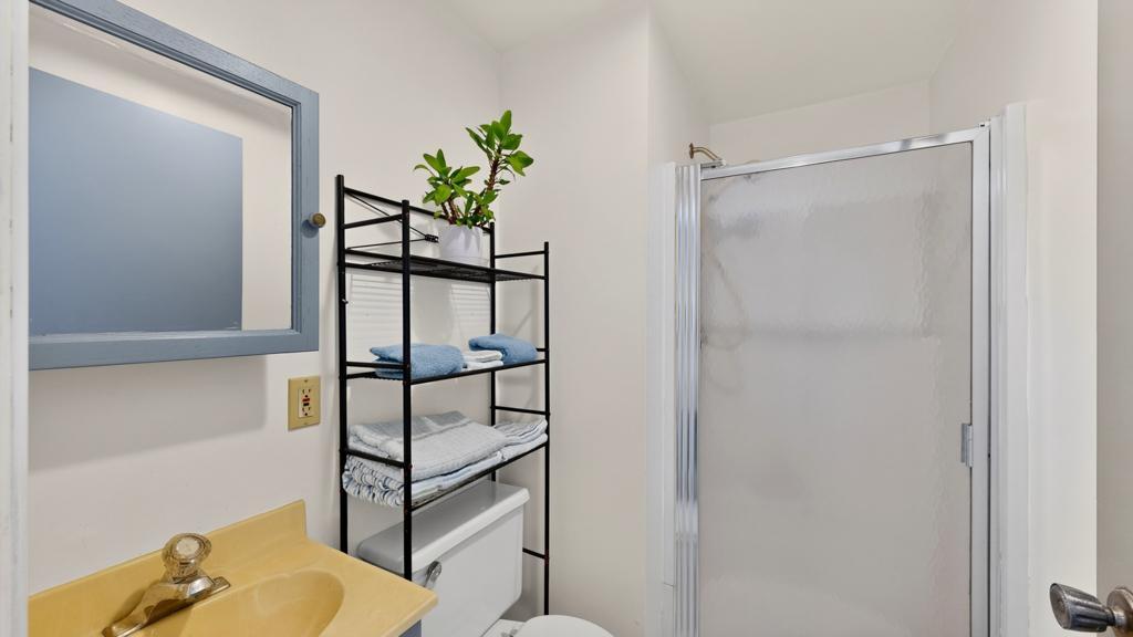 2666 E River Road Ne Property Photo 30