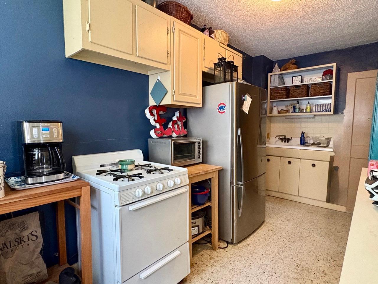 1693 Randolph Avenue Property Photo 5