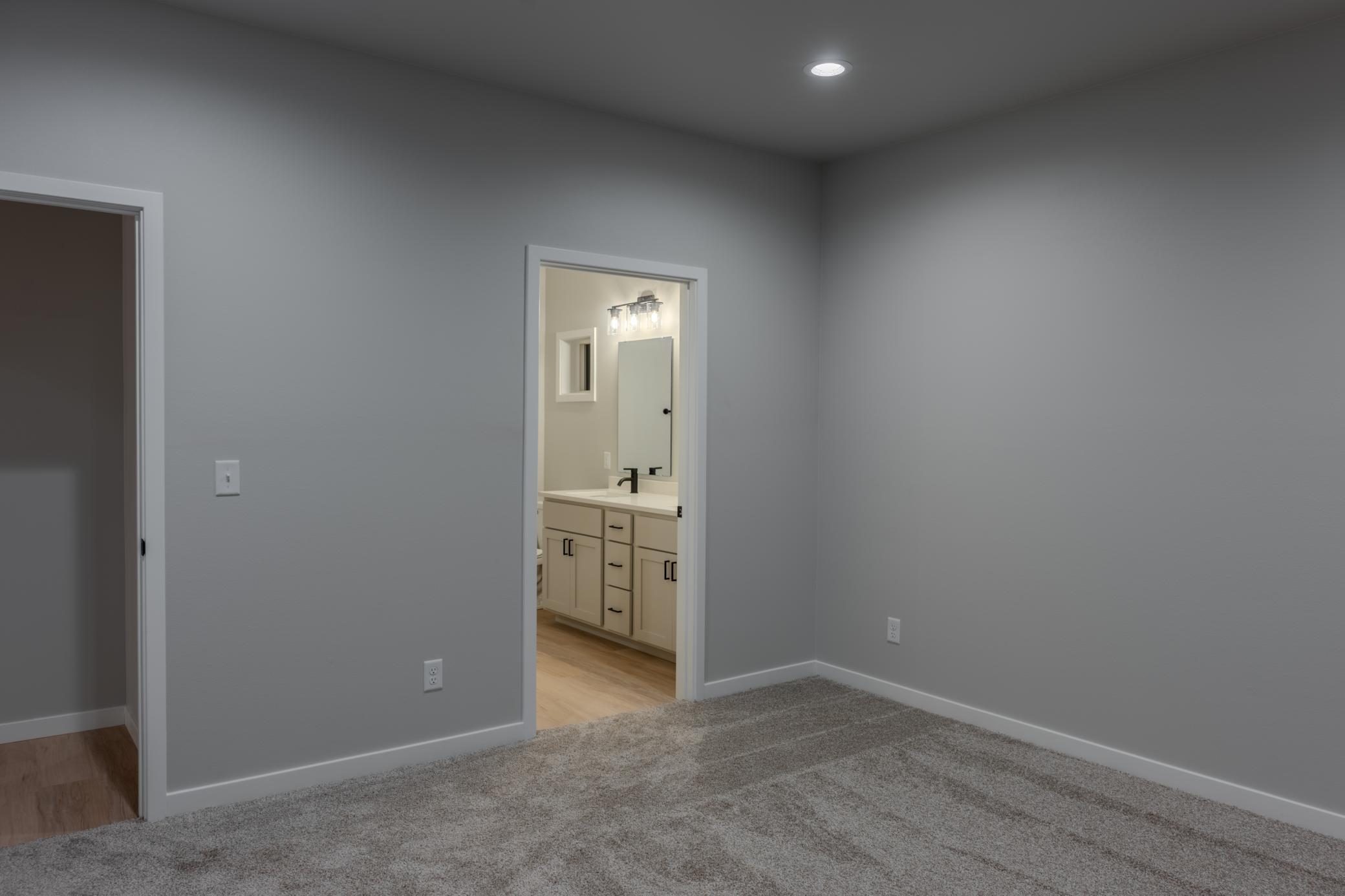 6813 Deer Creek Loop Property Photo 15