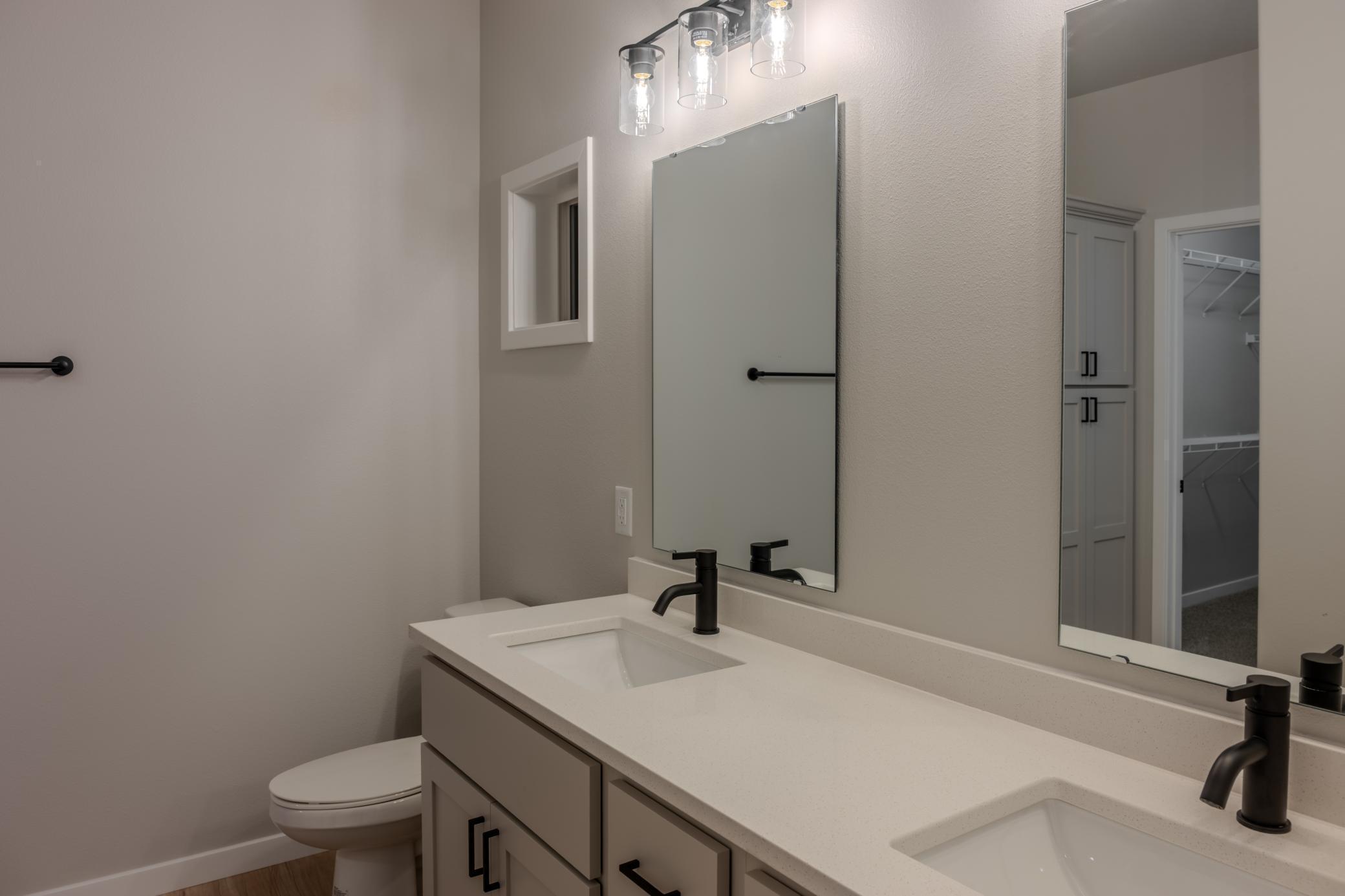 6813 Deer Creek Loop Property Photo 17
