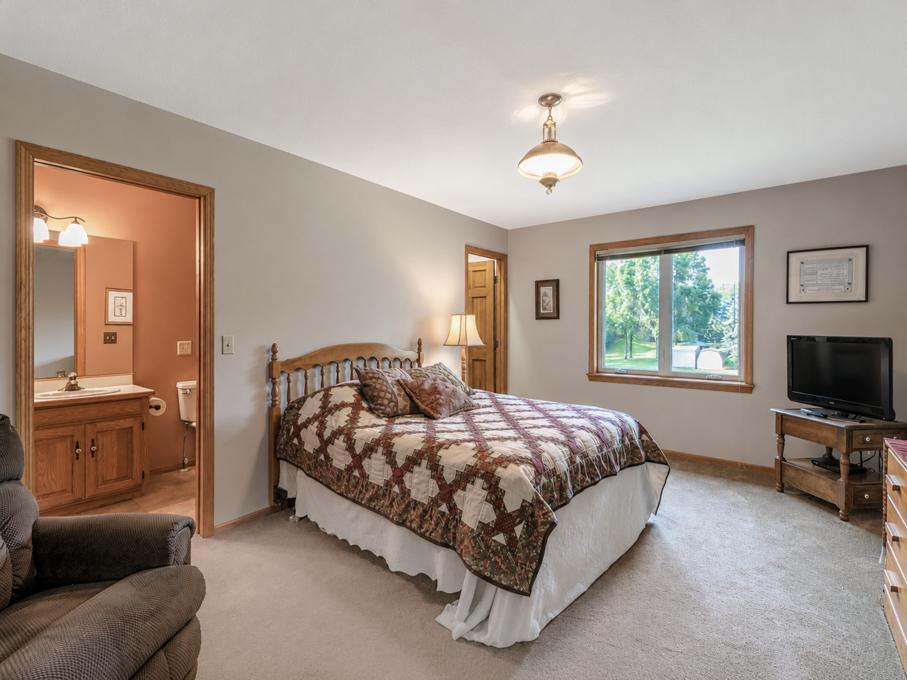 41748 E Shore Drive Property Photo 20
