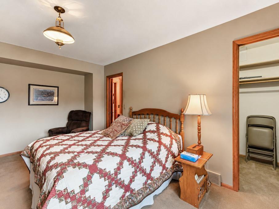 41748 E Shore Drive Property Photo 21