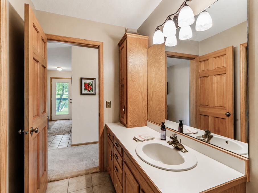 41748 E Shore Drive Property Photo 24