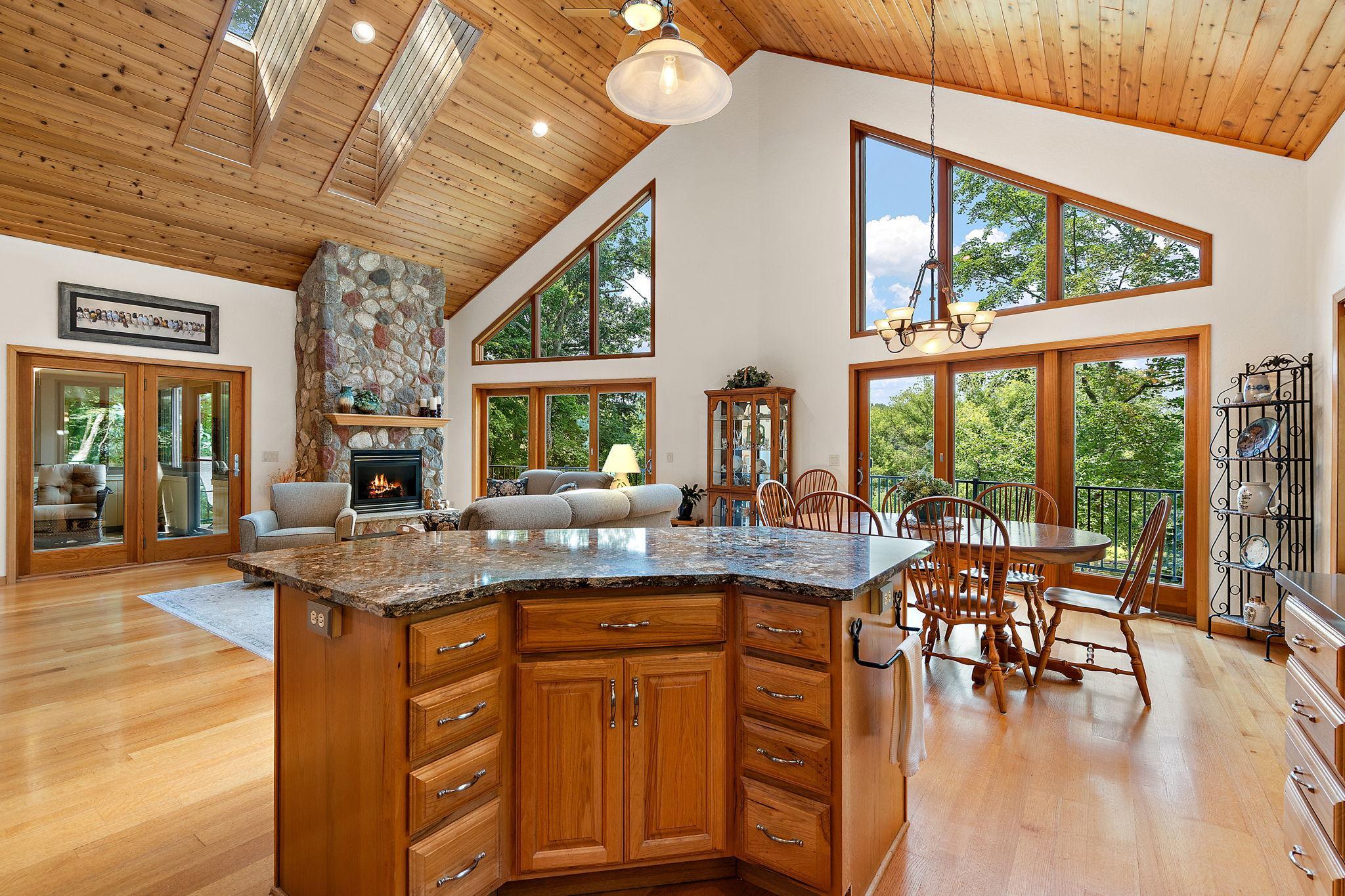 1383a Bay View Drive Property Photo 7