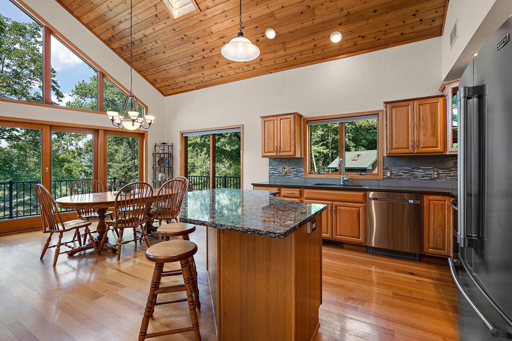 1383a Bay View Drive Property Photo 9