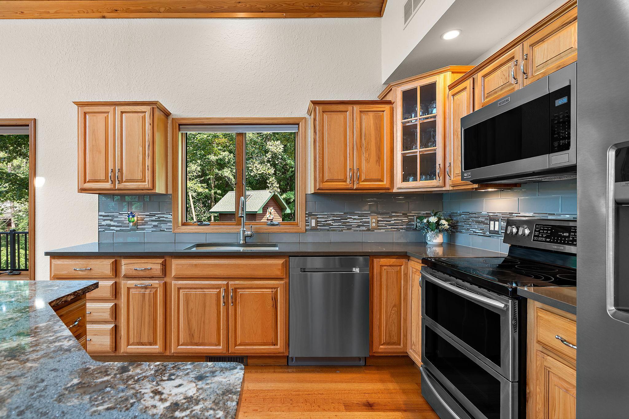 1383a Bay View Drive Property Photo 10