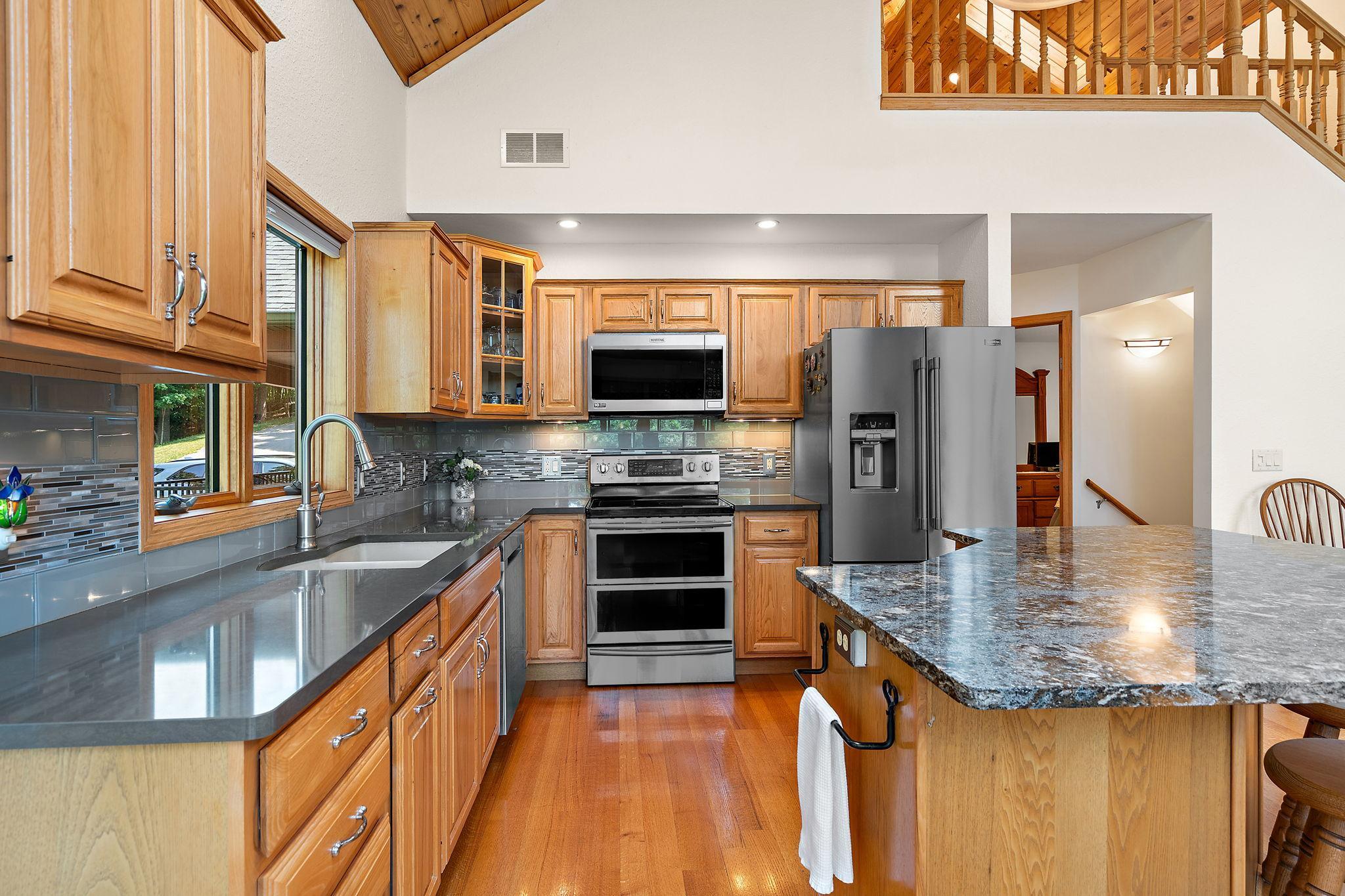 1383a Bay View Drive Property Photo 11