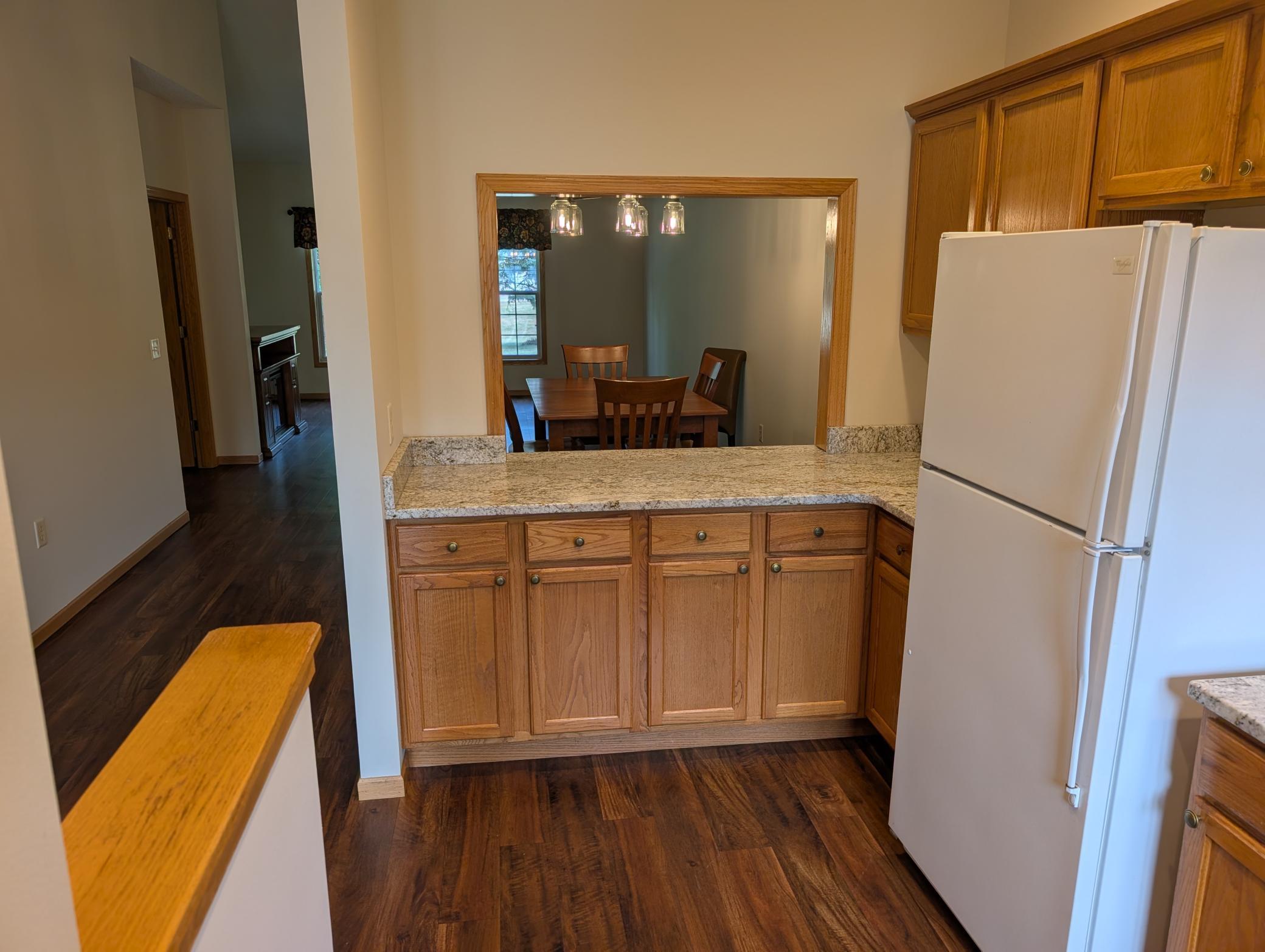 2203 Foxglove Way Property Photo 5