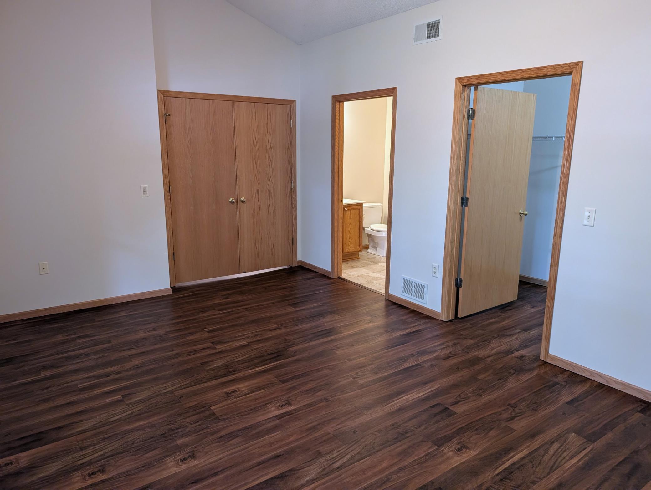 2203 Foxglove Way Property Photo 12