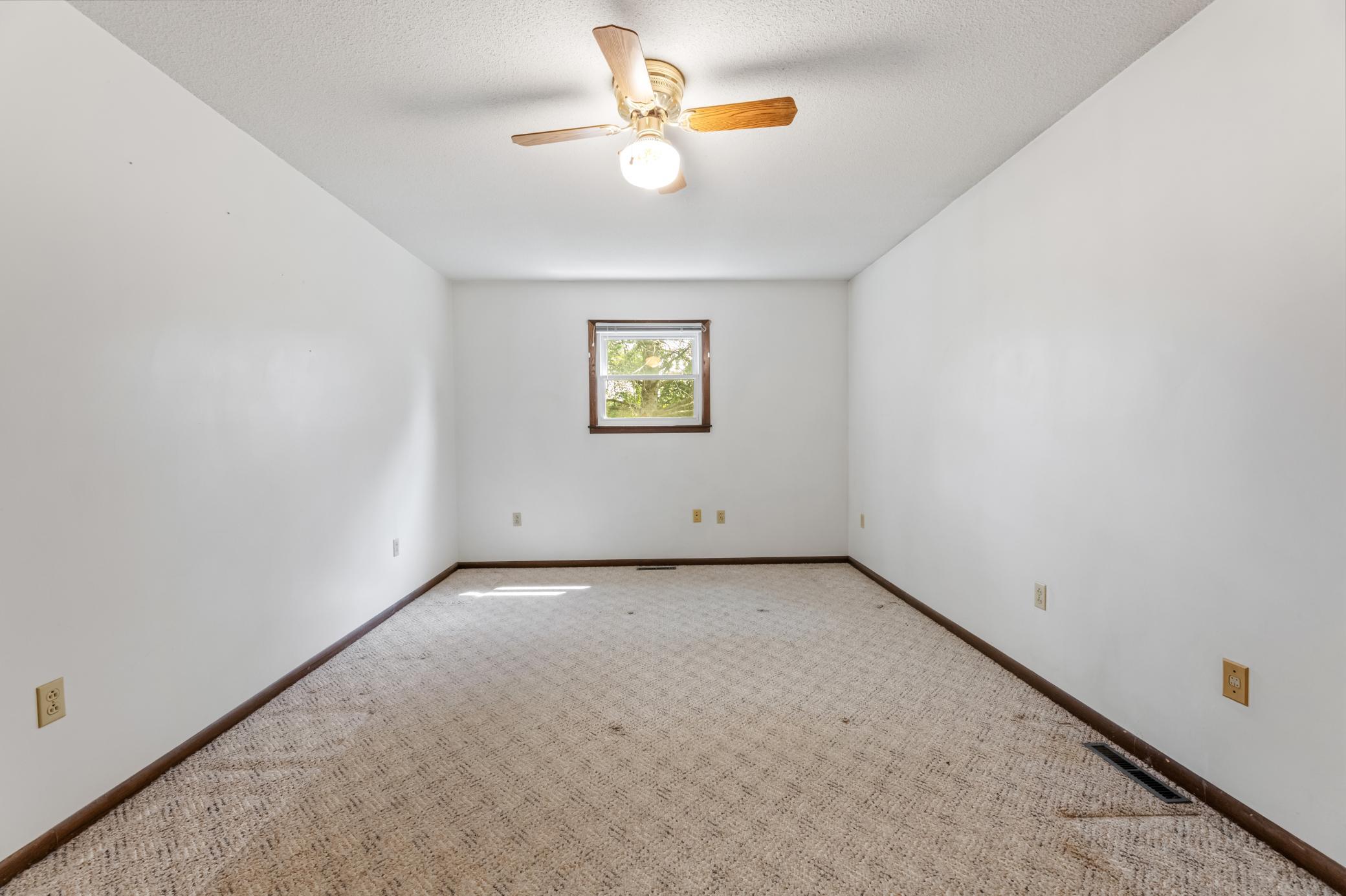 300 8th Street Nw Property Photo 11