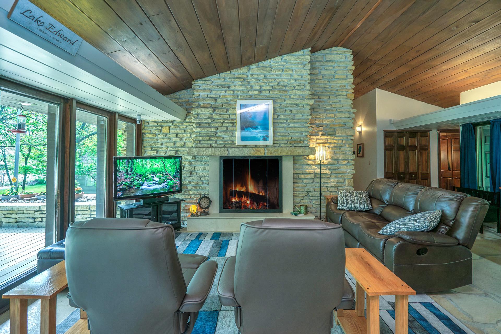 11695 Eagle View Trail Property Photo 3