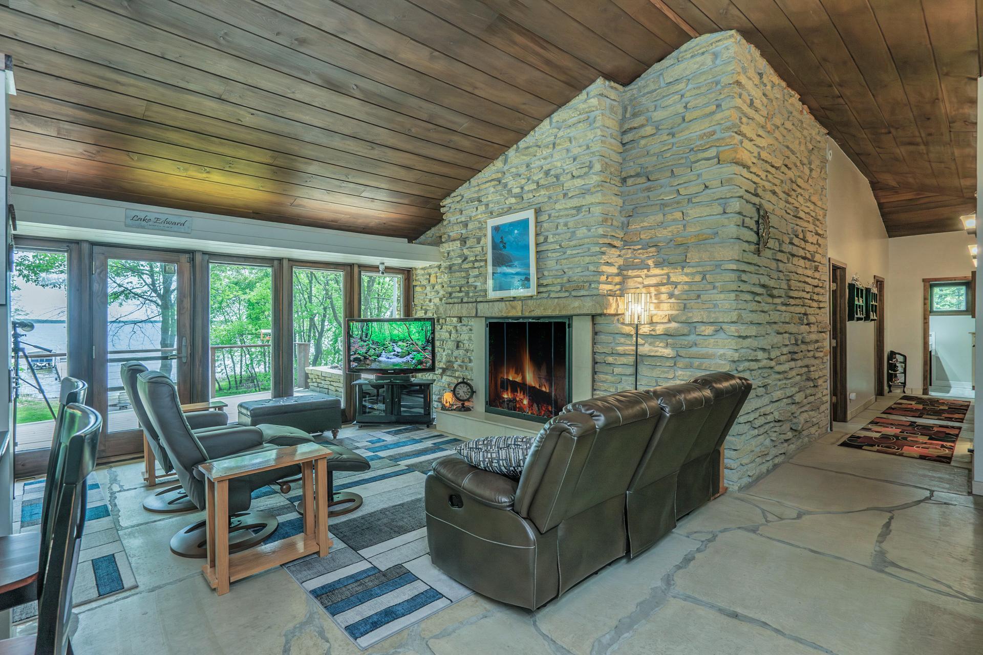 11695 Eagle View Trail Property Photo 4