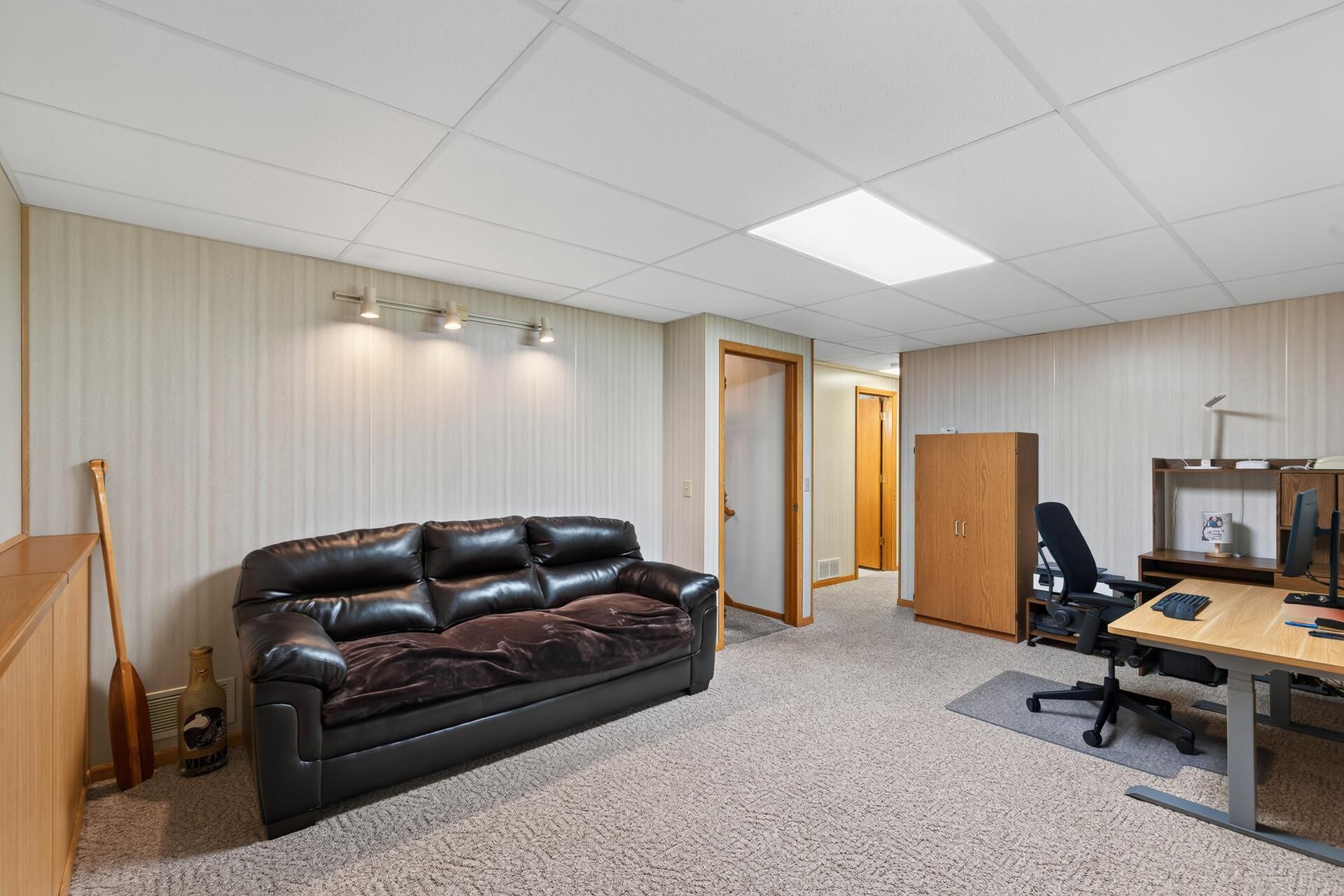 6043 Kalland Drive Ne Property Photo 19